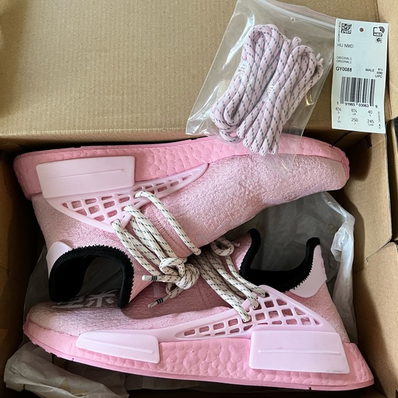 Human Race sneakers - Picture 1 of 4